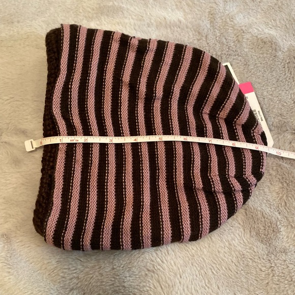 Roxy reversible striped beanie, light purple and dark brown stripe, NWT - Picture 11 of 11
